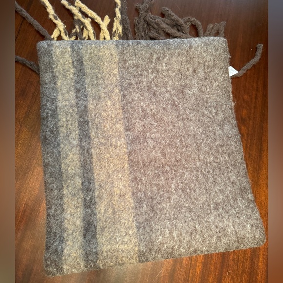 NWOT Soia & Kyo Faux Mohair Blanket Scarf Big Chunky Oversized Gift - Picture 3 of 7